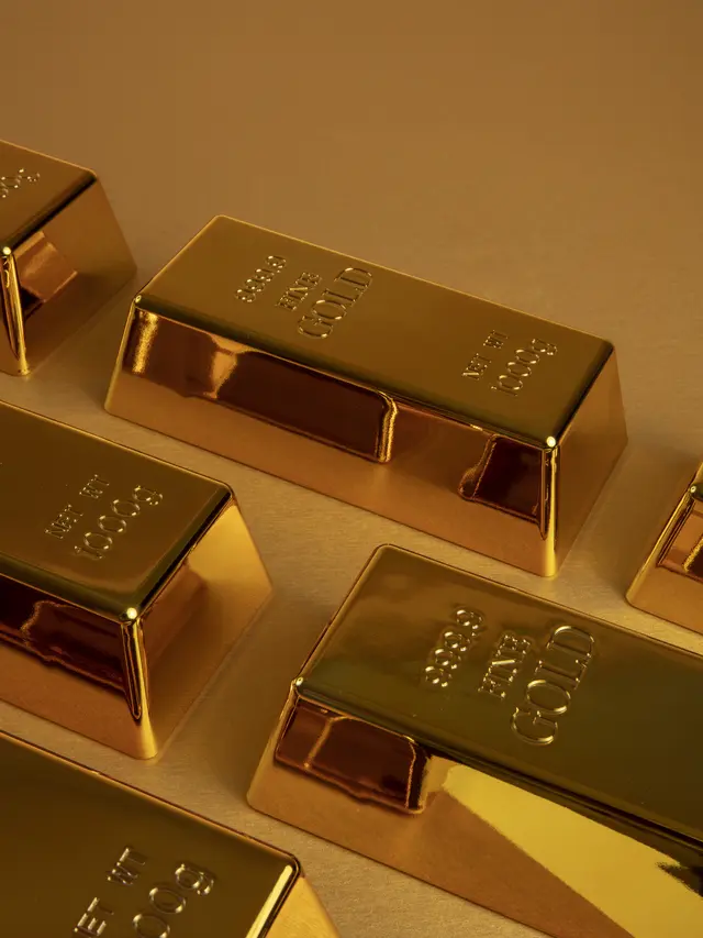 Harga Emas Merosot Terseret Aksi Ambil Untung