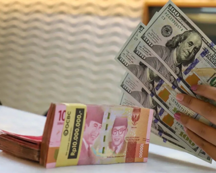 USD to IDR Sore Ini Melemah Sentuh 16.455