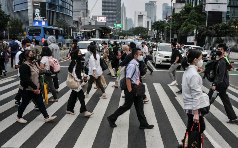 Ekonomi Lesu, Kelas Menengah RI Mulai Tergelincir ke Zona Rentan
