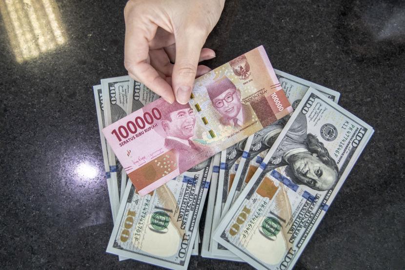Pemangkasan Suku Bunga The Fed di Depan Mata, Rupiah Menguat?