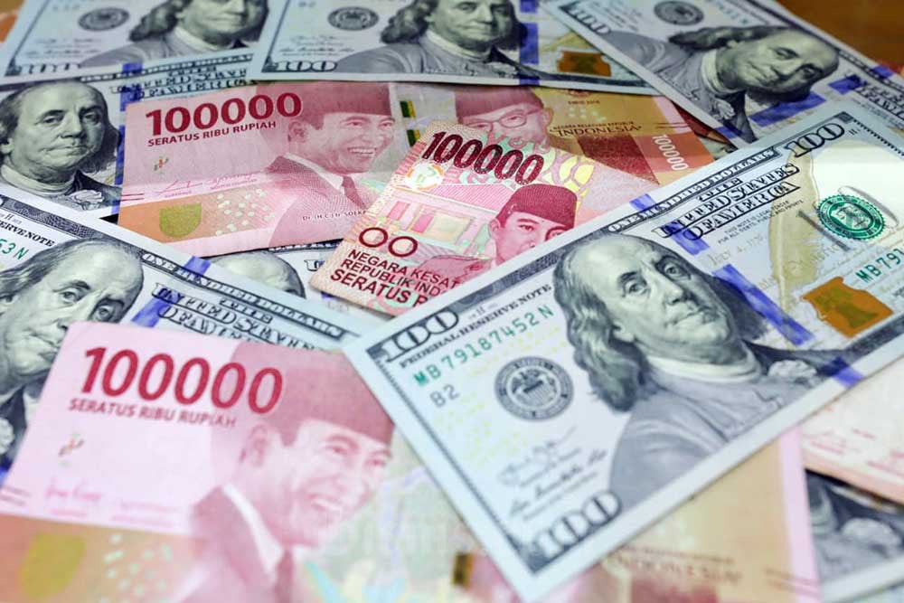 Rupiah Melemah, Hampir Tembus Rp16.250 karena Trump Ancam Naikkan Tarif Impor Jepang 35%
