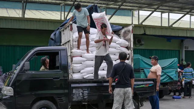 Beras Oplosan Rugikan Masyarakat Rp 100 Triliun, Konsumen Minta Penjelasan
