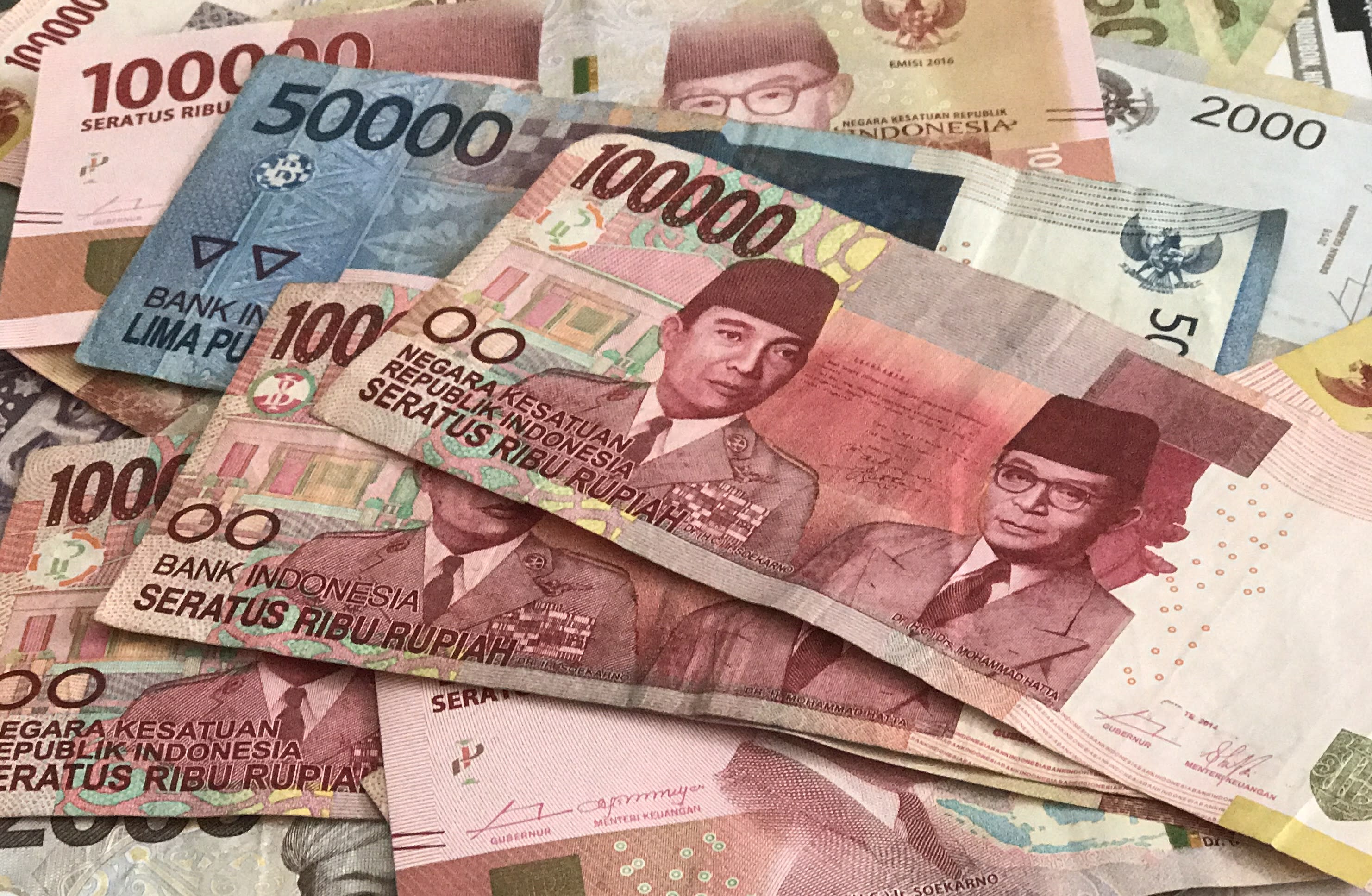 Rupiah Menguat Menjelang Rilis Data Ekonomi Indonesia