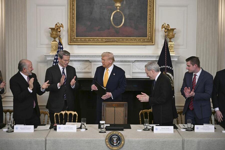 CEO Tether Paolo Ardoino dan Penasihat Bo Hines Bahas Stablecoin di Amerika Serikat