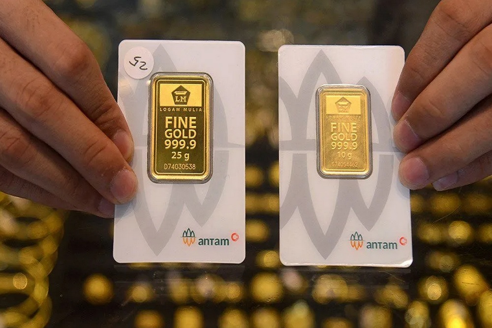 Harga Emas Antam Hari Ini Tembus Rp2.018.000 per Gram