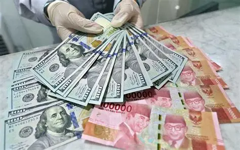 Rupiah Dibuka Perkasa, Ini Prediksi Pergerakannya Hari Ini (21 Oktober 2025)