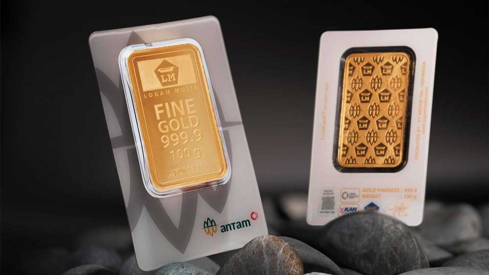 Harga Emas Antam Turun Tajam dalam Sepekan