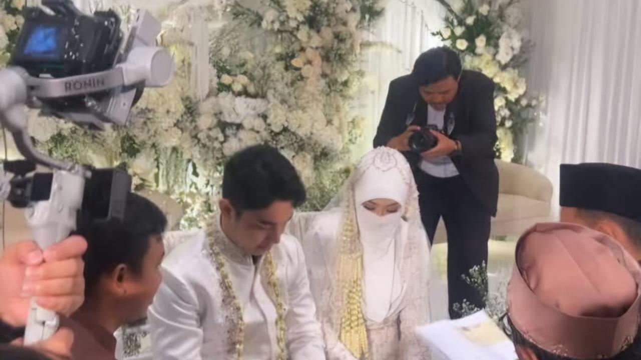 Maskawin Pernikahan Fiki Naki dan Tinandrose: 4,9 Gram Emas dan Berlian