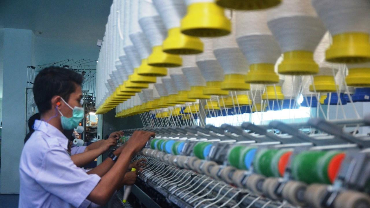Industri Tekstil Lokal Tertekan, Impor Kain Tenun Kapas Dikenakan Bea Masuk Tambahan