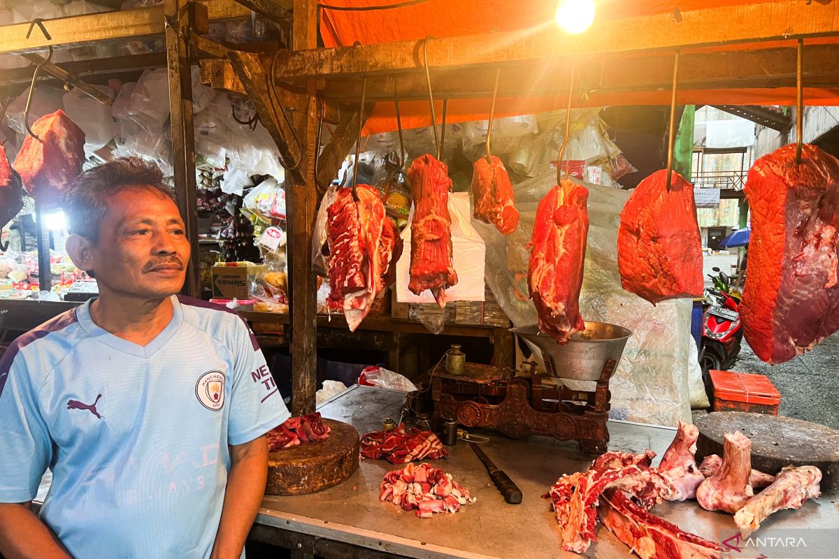 Harga Daging Sapi Naik, Pedagang di Pasar Gondangdia Hentikan Penjualan