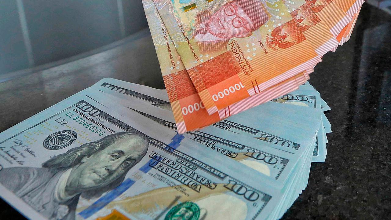 Kurs Rupiah Melemah Lagi pada 13 Maret 2026, Hampir Menyentuh Rp17.000 per Dolar AS