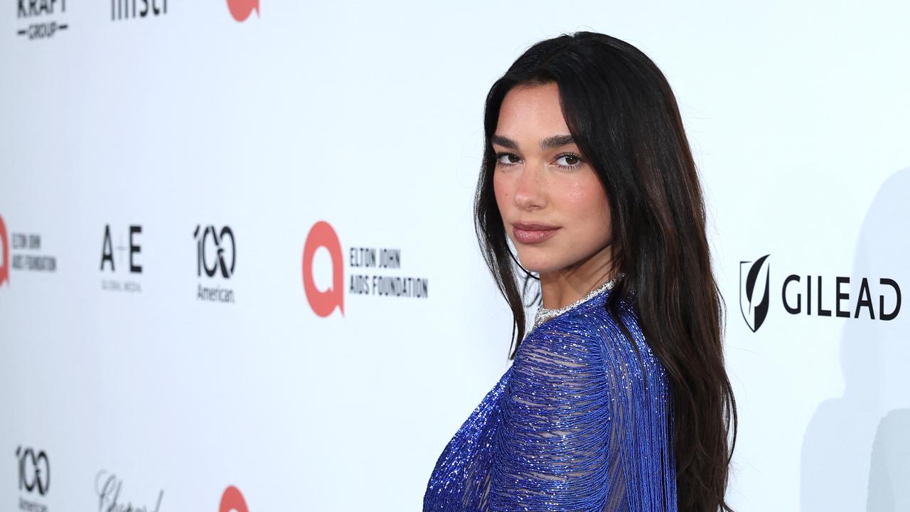 Kardus TV Jadi Masalah, Dua Lipa Gugat Samsung hingga Rp260 Miliar