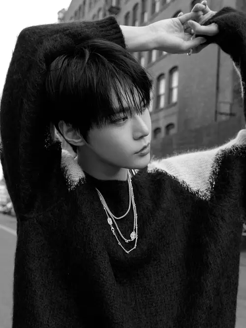 Aksi Sosial Doyoung NCT, Donasi Rp1,1 Miliar untuk Cegah Bunuh Diri
