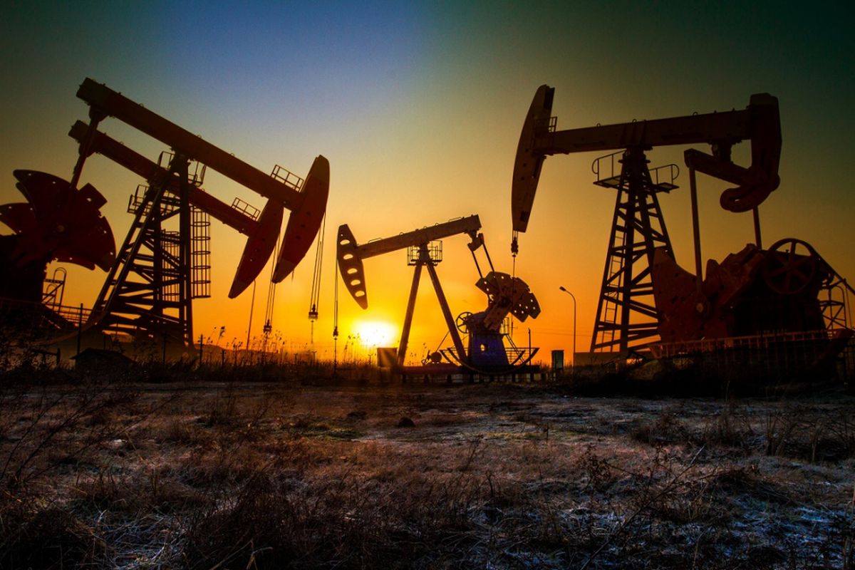 Harga Minyak Dunia Tembus US$100, Konflik AS-Iran Picu Kekhawatiran Pasokan Energi